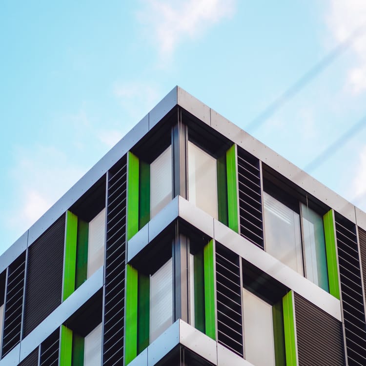 FLTR #58: Jak działa 7 kluczowych regulacji środowiskowych i energetycznych i co robią liderzy rynku nieruchomości